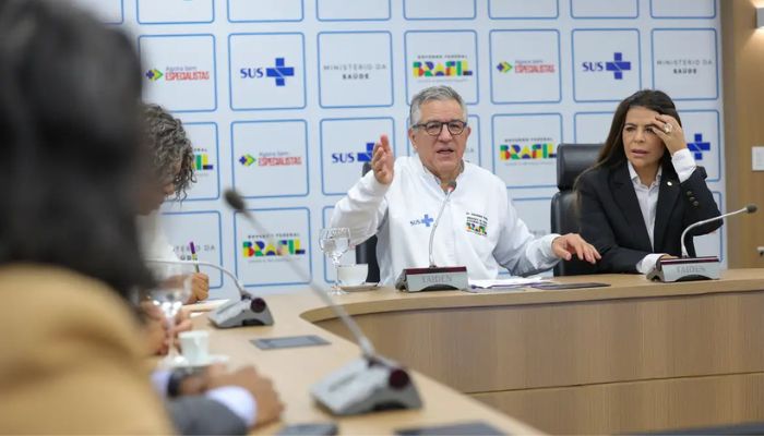 Saúde anuncia compra de 1,8 milhão de doses contra vírus sincicial